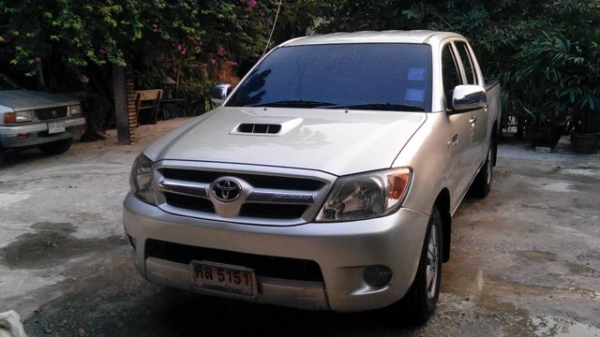 ขายด่วน! TOYOTA VIGO D4D สีเงิน 4ประตู เครื่อง3000 ปี2006 ขายด่วน! TOYOTA VIGO D4D สีเงิน 4ประตู เครื่อง3000 ปี2006