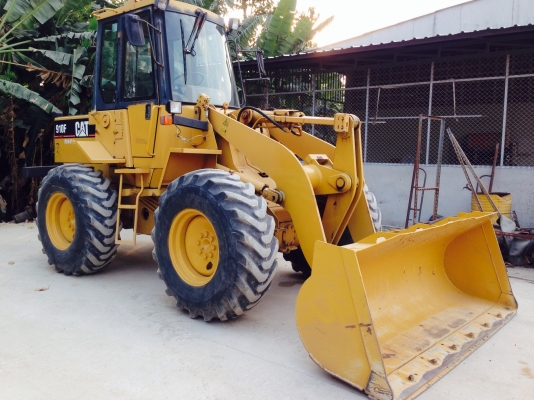 ขายรถตัก CAT 910 F. นำเขาจากญี่ปุ่น แท้ๆสวยมากๆ เหมือนรถใหม่