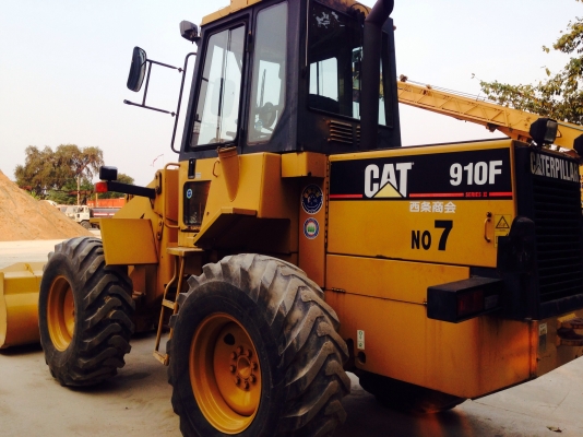 ขายรถตัก CAT 910 F. นำเขาจากญี่ปุ่น แท้ๆสวยมากๆ เหมือนรถใหม่