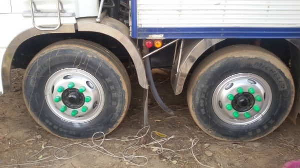 ขายด่วนรถ12ล้อตู้เย็น