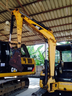 ขายรถขุดขนาดเล็ก CAT 304 นำเข้าจากญี่ปุ่น  แท้ๆ