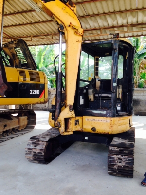 ขายรถขุดขนาดเล็ก CAT 304 นำเข้าจากญี่ปุ่น  แท้ๆ