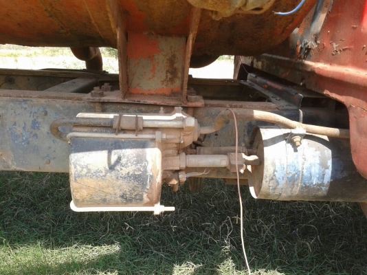 ขายรถน้ำ 6 ล้อหัวยาว TOYOTA สภาพพร้อมใช้งาน เครื่อง 165 แรงม้า คัสซีสวยตลอดเส้น ระบบปั้มน้ำใช้งานได้ปกติ ทะเบียนพร้อมโอน ราคาต่อรองได้ครับ