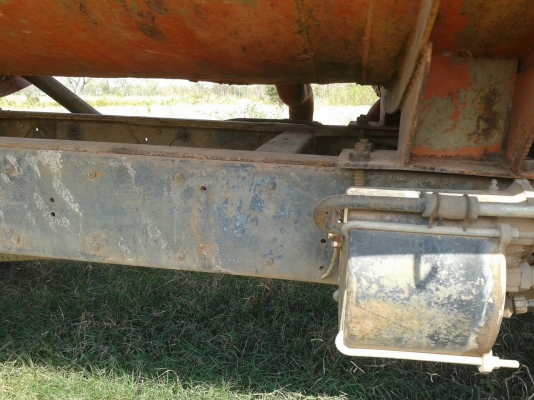 ขายรถน้ำ 6 ล้อหัวยาว TOYOTA สภาพพร้อมใช้งาน เครื่อง 165 แรงม้า คัสซีสวยตลอดเส้น ระบบปั้มน้ำใช้งานได้ปกติ ทะเบียนพร้อมโอน ราคาต่อรองได้ครับ