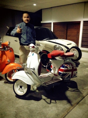 เอเซียเวสป้า---->>จัดส่งรถvespa 64 2 คัน ให้คุณปิงและคุณชูเกียรติ ที่ศรีราชา เรียบร้อย09/02/2558