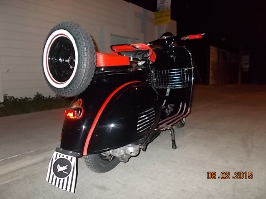 เอเซียเวสป้า---->>จัดส่งรถvespa 64 2 คัน ให้คุณปิงและคุณชูเกียรติ ที่ศรีราชา เรียบร้อย09/02/2558