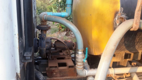 หกล้อ HiNo-Wo4D-117แรง สภาพดีเดิมๆปั้มระบบฉีดน้ำครบ พร้อมใช้งาน ทะเบียนพร้อมโอน ราคา285,000 ครับ