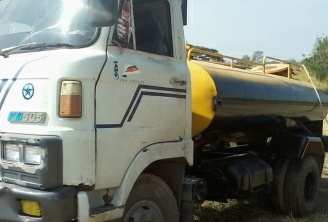 หกล้อ HiNo-Wo4D-117แรง สภาพดีเดิมๆปั้มระบบฉีดน้ำครบ พร้อมใช้งาน ทะเบียนพร้อมโอน ราคา285,000 ครับ