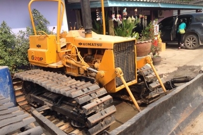 ขาย D2-5 สภาพสวย พร้อมใช้งาน เครื่องดี ช่วงล่างดี ใบเเทร็กเต็ม ราคาต่อรองได้