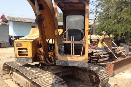 ขาย10HT สภาพพร้อมใช้งาน เครื่องดี ช่วงล่างดี ใบเเทร็กเต็ม ราคาต่อรองได้