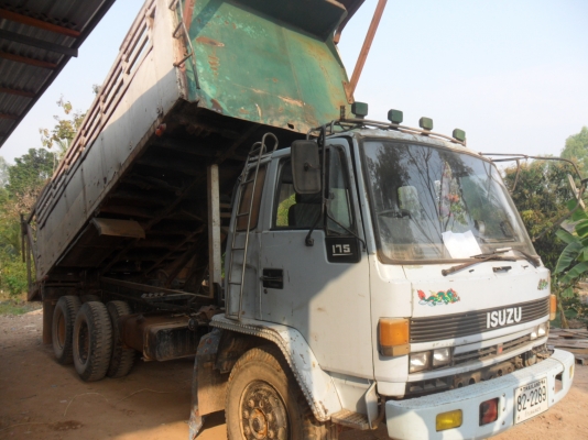 ขาย 10 ล้อ 2 เพลา ISUZU ร็อคกี้ ดั้มส์ ลากอ้อย ราคาต่อรองได้ ติอต่อช่างหมึก 087-5262494 และ 094-7452226