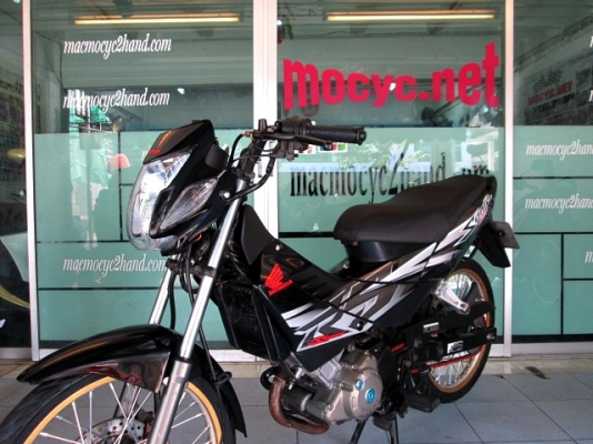 sonic (( สต๊าทมือ )) เครื่องดีเงียบมาก  สีสวย ชุดสีเบิกใหม่ทั้งคัน รถปี 48 สภาพนี้หายากแล้ว แถม 2 รายการ 25900