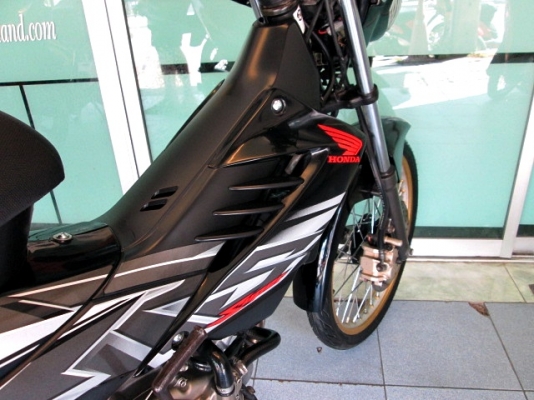 sonic (( สต๊าทมือ )) เครื่องดีเงียบมาก  สีสวย ชุดสีเบิกใหม่ทั้งคัน รถปี 48 สภาพนี้หายากแล้ว แถม 2 รายการ 25900