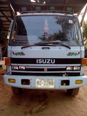ขายรถบรรทุกสิบล้อดัมพ์ ISUZU FVZ12MY เครื่อง 6BG1-175 แรง 2 เพลา เกียร์เดิม กระบะดัมพ์ ยางเต็ม ทะเบียนพร้อม