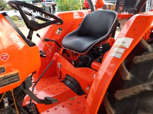 ปัญญาแทรคเตอร์มาแล้ว...จัดมาให้ครับ คูโบต้า L4508 ใบมีดคานล่าง เล่มทะเบียนพร้อม จัดส่ง อ.เมือง จ.กำแพงเพชร