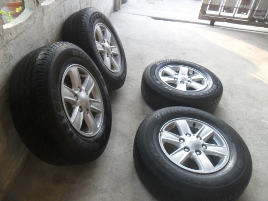 ล้อแม็ก 16นิ้ว 6รู อีซูสุ พร้อมยาง สวยๆ 4 ล้อ ราคา 8900 บาท ล้อแม็ก 16นิ้ว 6รู อีซูสุ พร้อมยาง สวยๆ 4 ล้อ ราคา 8900 บาท