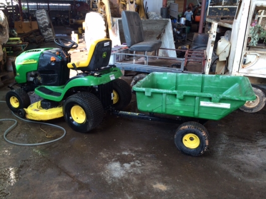 รถตัดหญ้า John Deere L118 รถมือสองจากนอก