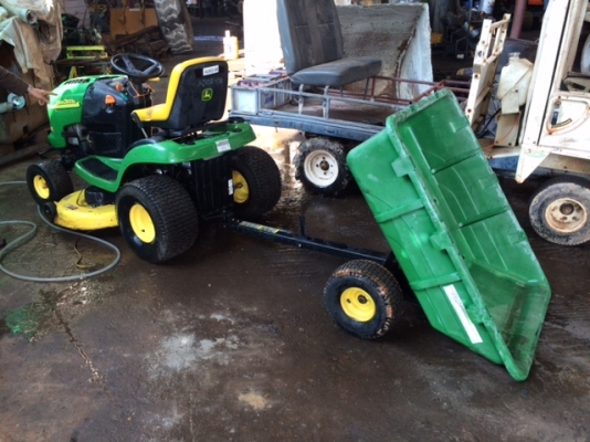 รถตัดหญ้า John Deere L118 รถมือสองจากนอก รถตัดหญ้า John Deere L118 รถมือสองจากนอก