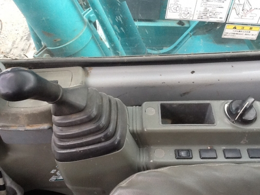 รถขุดkobelco 135sr yy0203021 สภาพดีพร้อมใช้ รถขุดkobelco 135sr yy0203021 สภาพดีพร้อมใช้