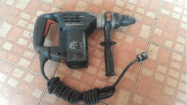 ขายสว่านโรตารี่สะกัดคอนกรีด BOSCH GBH4-32DFR.900W. Made in Germany.