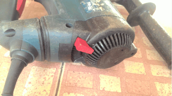 ขายสว่านโรตารี่สะกัดคอนกรีด BOSCH GBH4-32DFR.900W. Made in Germany.