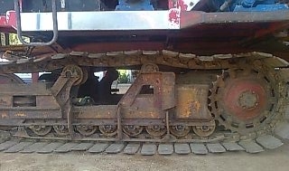 ขายด่วน รถเกี่ยวข้าวไทยเส็งยนต์ TSY รุ่น เดี่ยวทรนง เครื่องยนต์ 235 HP JO8C-J1 เทอร์โบ อุ้ม 2.5 ตัน ปั๊มไดกิ้นเบอร์ 23 ช่วงล่างตัวเดิน 12 รถเครื่องแน่นดีปั๊มแรงดีมากๆครับพร้อมใช้งานได้เลย ราคาต่อรองได้ครับ