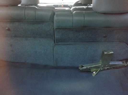 รถเก๋ง HONDA CRV  ปี 2001  เกียร์ออโต้ ติดแก๊ส ราคา 180,000 บ.