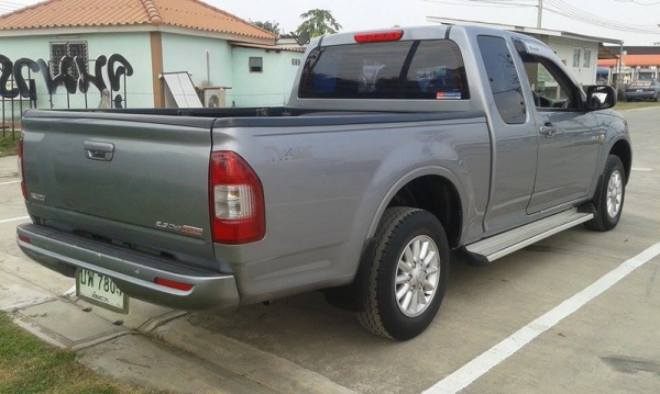 ขาย ISUZU D-MAX ปี05 SLX สภาพเดิม ขาย ISUZU D-MAX ปี05 SLX สภาพเดิม