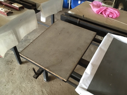 ขายโต๊ะ สกรีน 20 หัว มี 2 โต๊ะ / พร้อมบล๊อก เยอะมาก