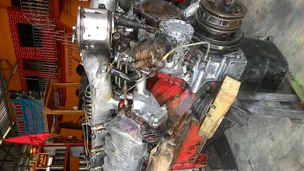 เครื่องฮีโน่ EF350 โม่ปูน 8สูบ ติดดีมากแน่นๆครับ