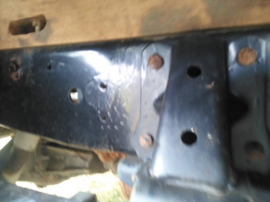 ISUZU 4 ล้อกลาง ปี 35 เกรีย์สั้น ISUZU 4 ล้อกลาง ปี 35 เกรีย์สั้น