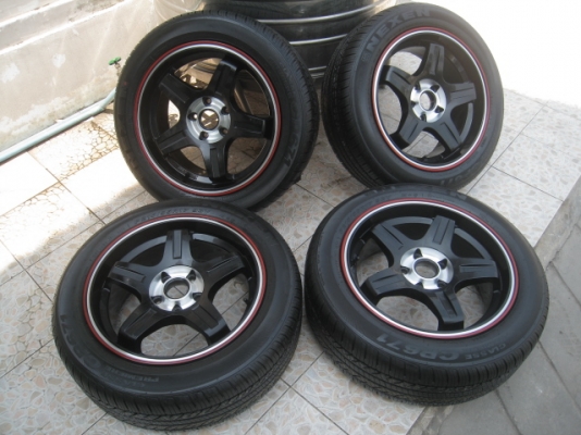 ขายล้อแม็กใหม่ mic 17"x7.5" et30 5 รู 114.3 ล้อเแม็กใหม่ไม่เคยใช้งานครับ พร้อมยางใหม่ nexen cp671 215/55r17 ยางผลิตสัปดาห์ที่ 40 ปี 2013 ใส่ vigo เตี้ย, triton เตี้ย , mighty-x, commuter หัวจรวด , innova ได้ครับ  สนใจติดต่อเล็กคลองสามครับ 081-37