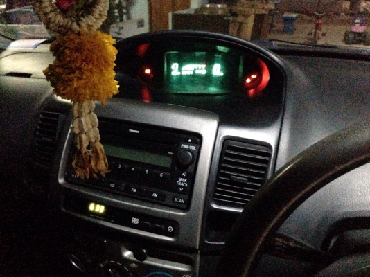 ขายรถ vios   ปี03  ต้วท๊อป s  179000