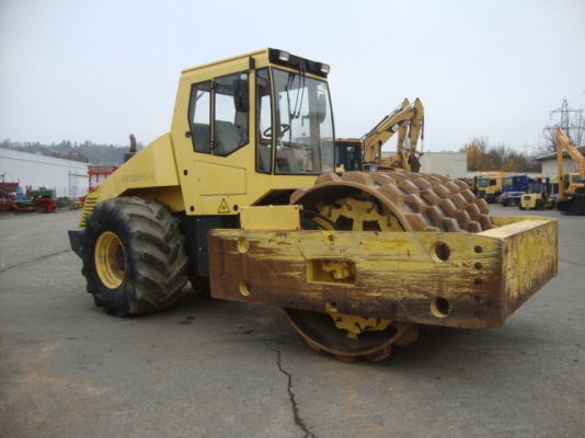BOMAG  BW225PD-3 S/N 1007 Y2001