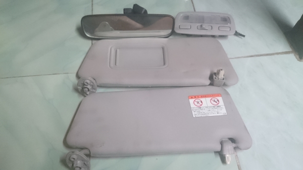 บังแดด Toyota Wish พร้อมสวิตช์ไฟเพดาน