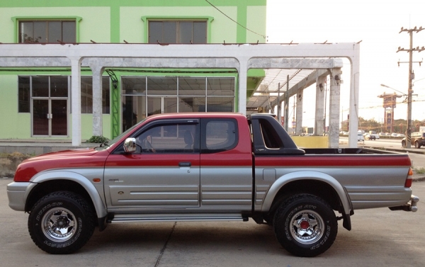 สตราด้า4WD รถเดิมๆสวย ทรงดีมีเสน่ห์ใช้งานน้อย น่าใช้สุดๆ 082-3816797 สตราด้า4WD รถเดิมๆสวย ทรงดีมีเสน่ห์ใช้งานน้อย น่าใช้สุดๆ 082-3816797