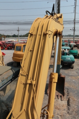 Komatsu PC200-3 เก่านอก ขายตามสภาพนะครับ