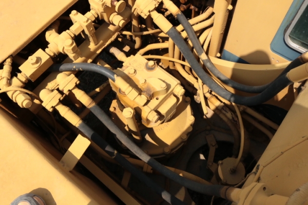 Komatsu PC200-3 เก่านอก ขายตามสภาพนะครับ