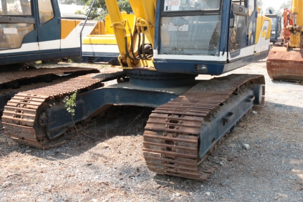 Kobelco SK200-1 เก่านอก
