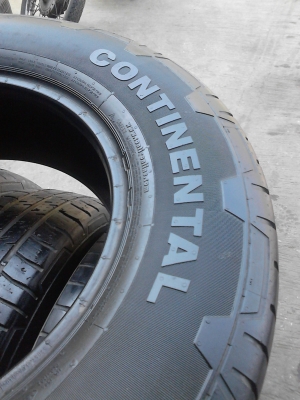 205R16C  110/108R CONTINENTAL 4X4 Contact  ชุด 4 เส้น ปี 2012  TEL.081-427-3941