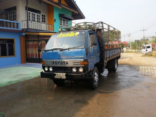 ขายโตต้าไดน่า  BU 87 115แรง รถห้างมือเดียว วิ่งทางไกลสบาย รถสวยครับ เดิมสีบาง ๆๆ ราคาแบบนี้ไม่มีบ่อยๆๆ