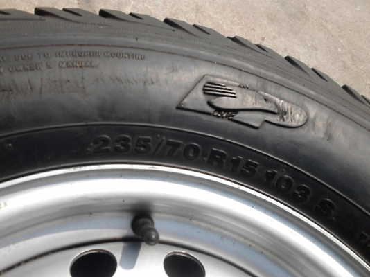 235/70R15 กะทะพร้อมยาง 4 วง   TEL.081-427-3941