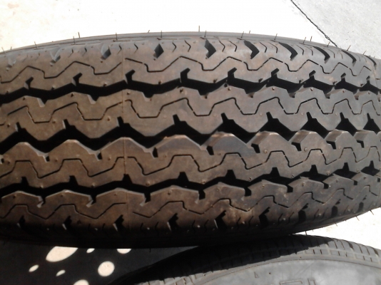 195R15C กะทะ 5 รู  ยางDUNLOP SP LT5 ปี2014 มี 1 ล้อ TEL.081-427-3941