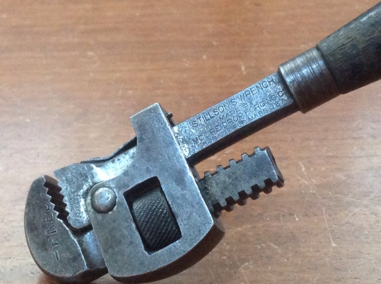 ขายคอม้าด้ามไม้โบราณ STILLSONS 6"