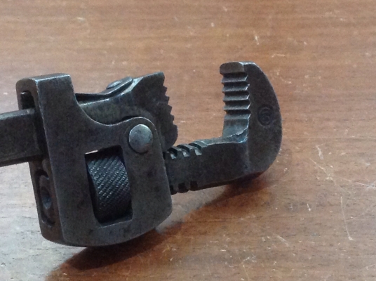 ขายคอม้าด้ามไม้โบราณ STILLSONS 6"