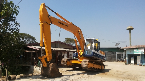 ขายด่วนรถเเม็คโครโคมัสซูPC200-5 ตัวเดินใหญ่ รุ่น5ตัวแรกซีเรียสูง67881 รถนอกยังไม่เคยใช้งานในเมืองไทยเลย ขายด่วนรถเเม็คโครโคมัสซูPC200-5 ตัวเดินใหญ่ รุ่น5ตัวแรกซีเรียสูง67881 รถนอกยังไม่เคยใช้งานในเมืองไทยเลย