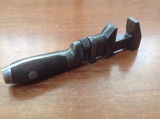 ขายประแจ ANTIQUE MONKEY MOORE DROP FORGING CO. 6 1/2"