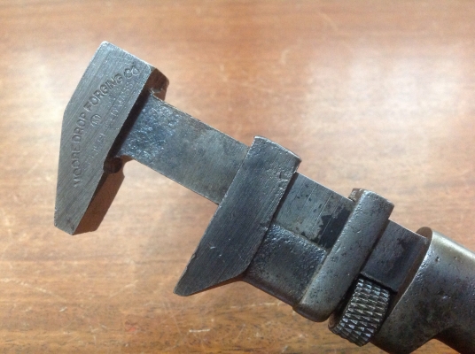 ขายประแจ ANTIQUE MONKEY MOORE DROP FORGING CO. 6 1/2"