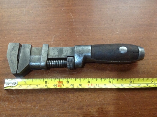 ขายประแจ ANTIQUE MONKEY MOORE DROP FORGING CO. 6 1/2"