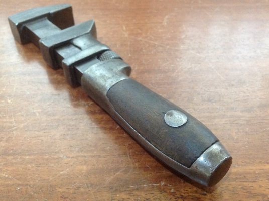 ขายประแจ ANTIQUE MONKEY MOORE DROP FORGING CO. 6 1/2"